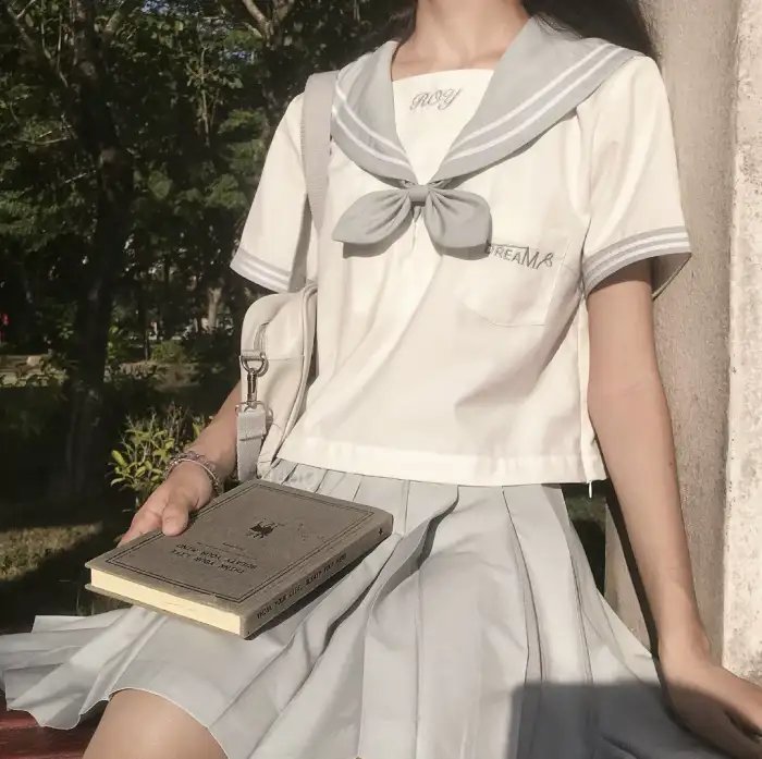 女人国的污染报告 海报