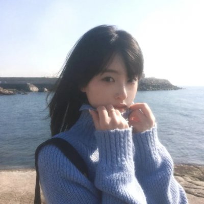 三朵花 海报